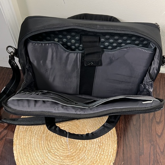 Dell Multi Purpose Unisex Work & Laptop Messenger Bag - Picture 10 of 13